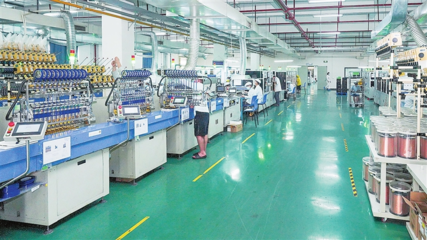 實(shí)干勇?tīng)?zhēng)先 勢(shì)頭正強(qiáng)勁 龍南市積極推進(jìn)工業(yè)倍增升級(jí)